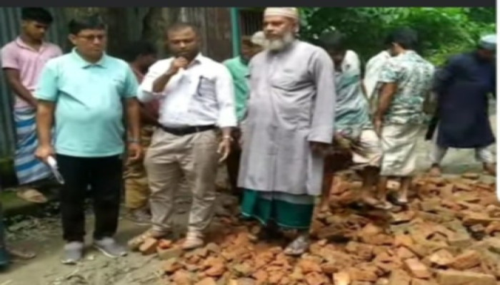 পূর্ণিমা গাঁতী ইউনিয়ন জামাতের পক্ষ থেকে রাস্তা মেরামত