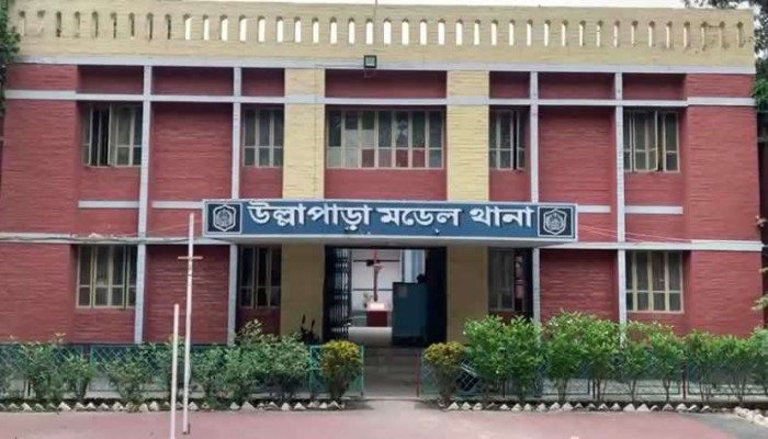 উল্লাপাড়ায় সাংবাদিকদের ওপর হামলা: পুলিশের রহস্যজনক নীরবতা, ক্ষোভে ফুঁসছে সাংবাদিক সমাজ