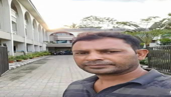 বিয়ের দাবিতে মামাতো ভাইয়ের সোহেলের বাড়িতে  অবস্থান, এলাকায় চাঞ্চল্য