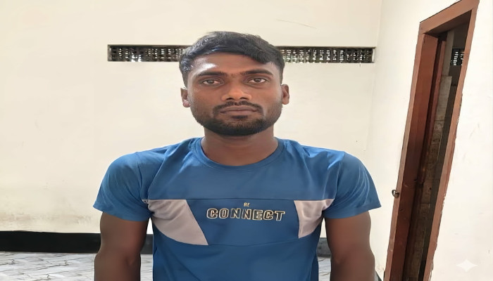 গোদাগাড়ীতে ফেসবুকে ধর্মীয় অনুভূতিতে আঘাতের অভিযোগ,শ্রী সুমন সরদার আটক
